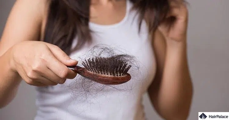 covid è noto per causare un aumento della caduta dei capelli