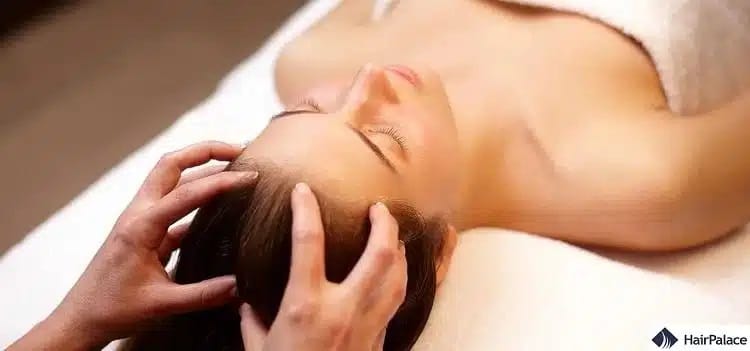 massaggi regolari del cuoio capelluto possono aiutare la crescita dei capelli