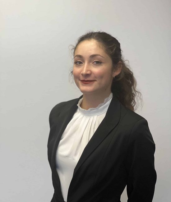 alexandra-kuti alexandra-kuti